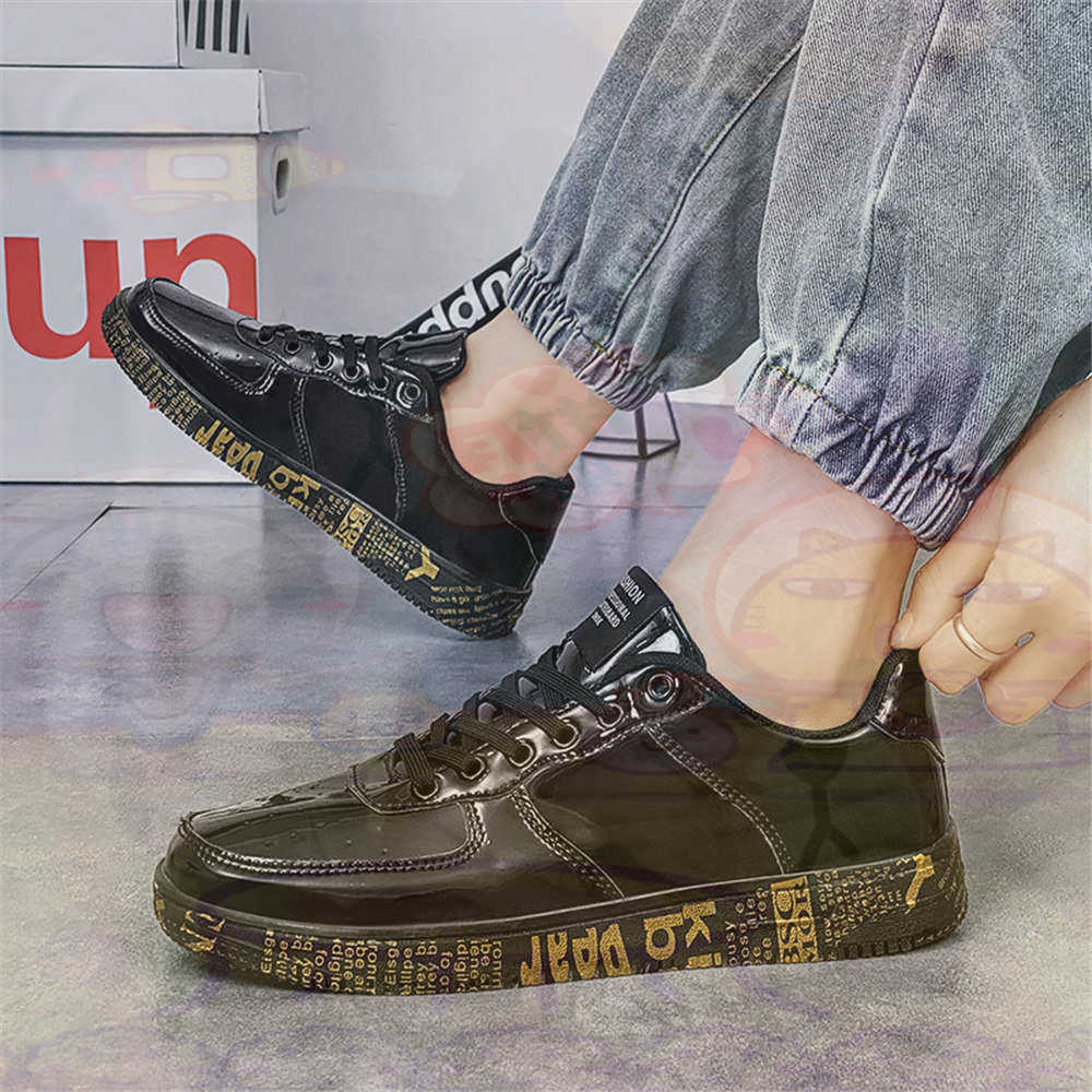 Round Foot Size 45 Sneakers Wh - مراجعة Office Tech Products وسعره